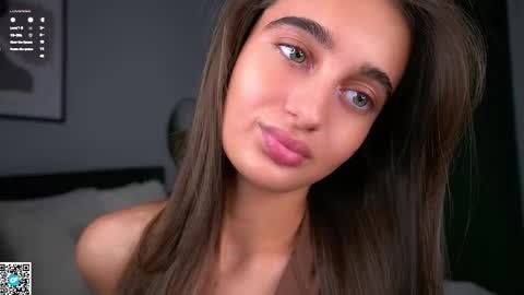 Snapshot of czamabech chatting on November 13, 2025, 1:04 am Isabella online show from November 13, 2025, 1:04 am