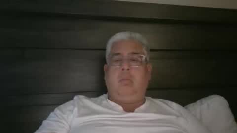 Snapshot of czar1974 chatting on January 16, 2026, 1:04 pm czar1974 online show from January 16, 2026, 1:04 pm