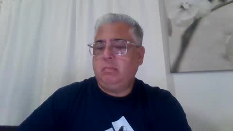 Snapshot of czar1974 chatting on January 19, 2026, 12:14 am czar1974 online show from January 19, 2026, 12:14 am