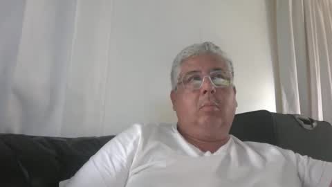 Snapshot of czar1974 chatting on May 4, 2026, 3:41 pm czar1974 online show from May 4, 2026, 3:41 pm