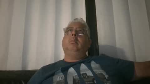 Snapshot of czar1974 chatting on May 17, 2026, 5:16 am czar1974 online show from May 17, 2026, 5:16 am