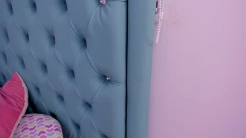 darling online show from October 4, 2025, 10:13 am