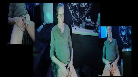 Snapshot of d_j_strokes chatting on January 12, 2026, 4:39 am Dave online show from January 12, 2026, 4:39 am