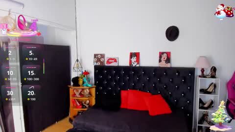 Mia  online show from December 14, 2025, 11:59 am