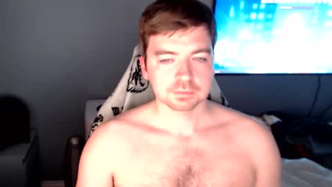 d_surman1994 online show from November 28, 2025, 5:37 pm