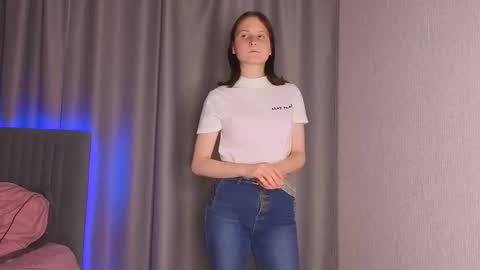 Anna online show from September 15, 2025, 6:08 pm