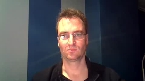 daanschr online show from March 3, 2025, 8:21 pm