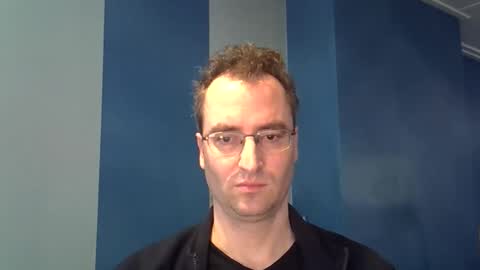 daanschr online show from March 7, 2025, 1:51 pm