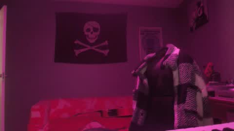 Destroyer online show from October 19, 2025, 3:56 pm