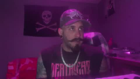 Snapshot of dabirdfree chatting on June 10, 2026, 12:22 am Destroyer online show from June 10, 2026, 12:22 am