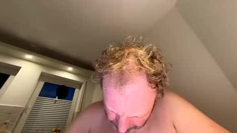 Snapshot of dachdecker7269 chatting on March 18, 2026, 4:59 am dachdecker7269 online show from March 18, 2026, 4:59 am