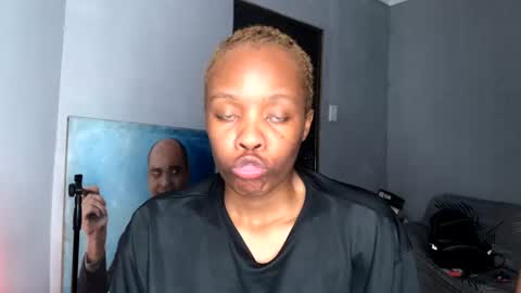 Snapshot of dad_tothesehoes chatting on October 12, 2025, 9:30 am dad_tothesehoes online show from October 12, 2025, 9:30 am