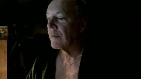 Snapshot of dadbodddd chatting on November 2, 2025, 2:52 pm Dad Bod online show from November 2, 2025, 2:52 pm