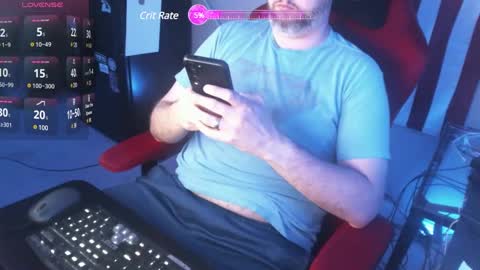 DadBodDude01 online show from December 16, 2024, 12:38 pm