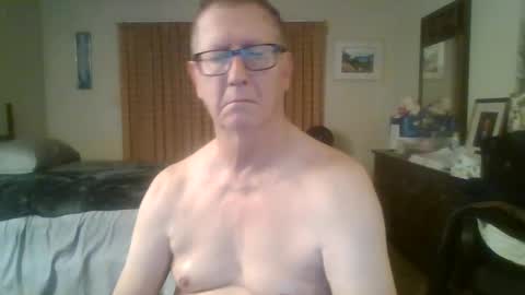 daddddy2023 online show from December 26, 2024, 2:01 am