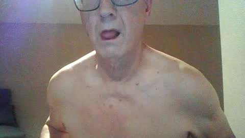 daddddy2023 online show from September 10, 2025, 7:30 am