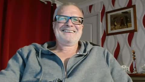 Brian ... online show from October 2, 2025, 8:05 pm