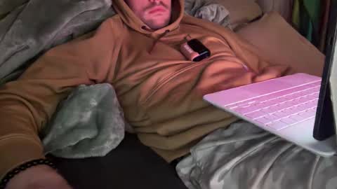 Snapshot of daddydoesit69 chatting on October 26, 2025, 2:28 am Leo online show from October 26, 2025, 2:28 am