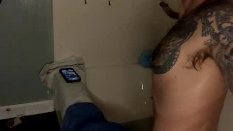 Snapshot of daddyontherd chatting on December 28, 2024, 10:55 pm EOnTheRd online show from December 28, 2024, 10:55 pm