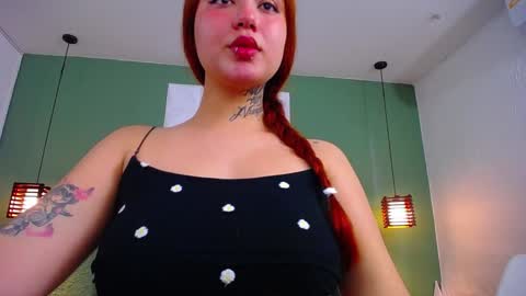 Valen online show from December 30, 2024, 1:58 pm