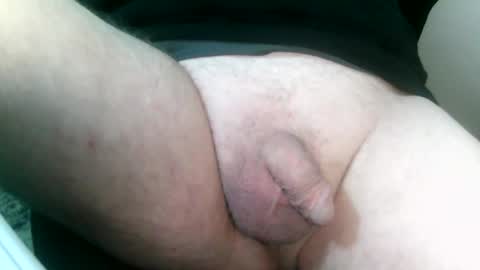 Snapshot of daddysmalls_55 chatting on December 23, 2024, 8:25 pm daddysmalls online show from December 23, 2024, 8:25 pm