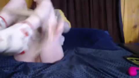 Snapshot of daddyssleepingbeauty chatting on February 16, 2025, 2:43 pm Daddyssleepingbeauty and Daddy online show from February 16, 2025, 2:43 pm