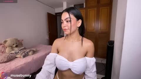 Sophie online show from September 11, 2025, 4:23 am
