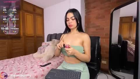 Sophie online show from November 27, 2025, 1:51 am