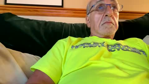 Snapshot of daddyweis chatting on September 26, 2025, 8:57 pm daddyweis online show from September 26, 2025, 8:57 pm