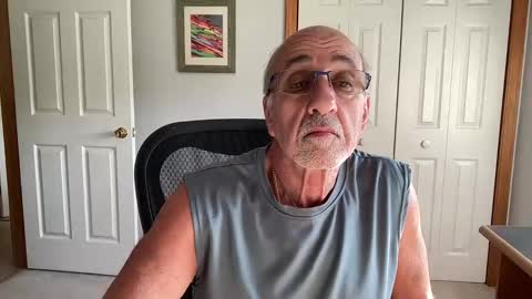 daddyweis online show from October 19, 2025, 1:23 pm