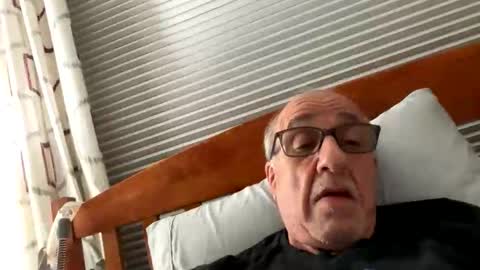 daddyweis online show from April 28, 2026, 2:27 am
