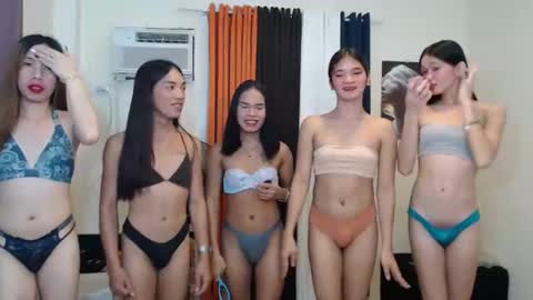 dadysgirl_21 online show from September 22, 2025, 12:18 pm