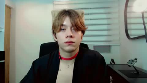 dae_lune online show from February 24, 2026, 10:30 pm