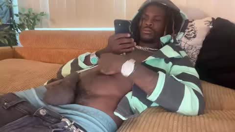 Snapshot of daedotfrankyloko649881 chatting on March 30, 2026, 5:25 pm DaedotFrankyLoko online show from March 30, 2026, 5:25 pm