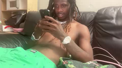 Snapshot of daedotfrankyloko649881 chatting on April 15, 2026, 6:09 am DaedotFrankyLoko online show from April 15, 2026, 6:09 am