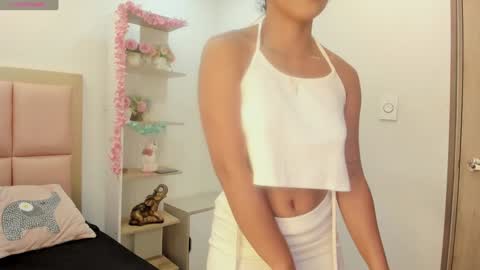 Snapshot of daenerys_targa chatting on January 8, 2025, 3:51 am Lesly online show from January 8, 2025, 3:51 am