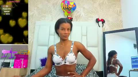 daffnelewis online show from April 14, 2026, 11:16 am