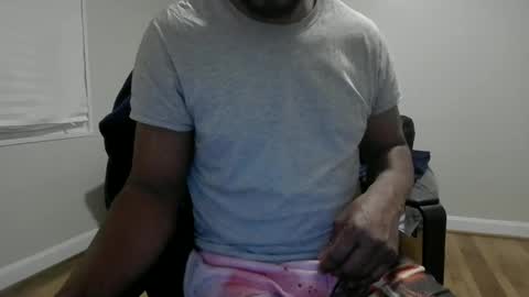 Snapshot of daffyduck71 chatting on December 25, 2024, 9:34 am daffyduck71 online show from December 25, 2024, 9:34 am