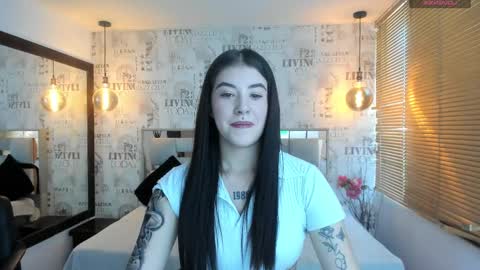 dafne_20 online show from September 13, 2025, 8:08 pm