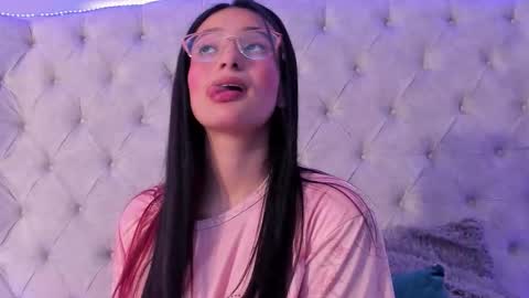 Snapshot of dafne_bss chatting on February 23, 2026, 3:37 am dafne_bss online show from February 23, 2026, 3:37 am