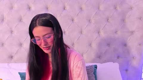 Snapshot of dafne_bss chatting on March 13, 2026, 6:53 am dafne_bss online show from March 13, 2026, 6:53 am