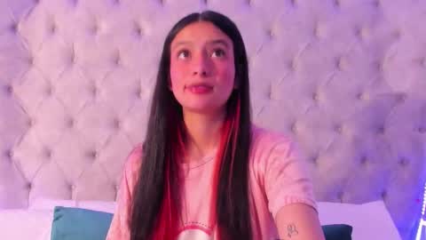 Snapshot of dafne_bss chatting on March 22, 2026, 7:56 am dafne_bss online show from March 22, 2026, 7:56 am