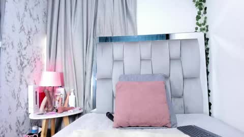 Snapshot of dafne_quenn chatting on October 1, 2025, 1:17 pm dafne_quenn online show from October 1, 2025, 1:17 pm