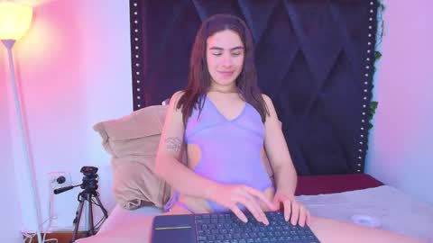 dafne_quenn online show from November 19, 2025, 1:00 pm