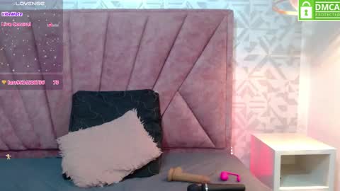 dafnee_e online show from February 23, 2025, 1:35 am