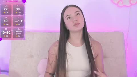 Dafne  online show from May 5, 2026, 4:04 pm