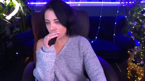 Dafni Mon online show from December 9, 2024, 7:39 am