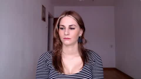 Snapshot of dagmariepiquant chatting on December 3, 2024, 2:16 pm Dagmarie online show from December 3, 2024, 2:16 pm