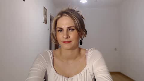 Snapshot of dagmariepiquant chatting on December 3, 2024, 7:11 pm Dagmarie online show from December 3, 2024, 7:11 pm