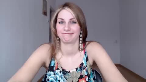Snapshot of dagmariepiquant chatting on December 11, 2024, 10:25 am Dagmarie online show from December 11, 2024, 10:25 am